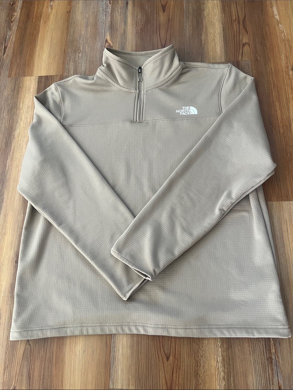 The North Face Men’s Cedar Trail Grid Fleece 1/4 Zip Pullover — Mushroom Grey
